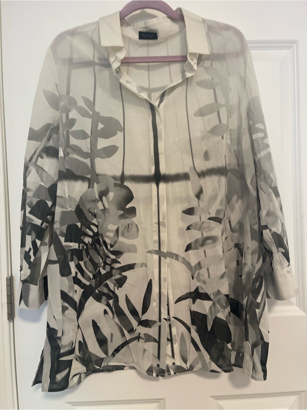 AKRIS Mulberry Monstera Leaf Photo Print Shirt